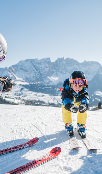 Skiing with children in Carezza | © Carezza Dolomites/Harald Wisthaler