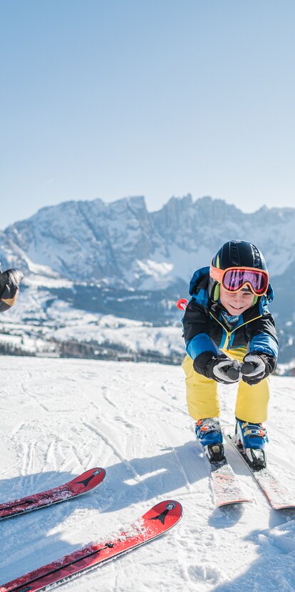 Skiing with children in Carezza | © Carezza Dolomites/Harald Wisthaler