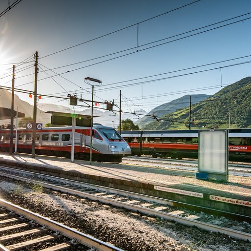 Zugbahnhof Bozen - Schnellzug | © IDM Südtirol-STA/Manuela Tessaro