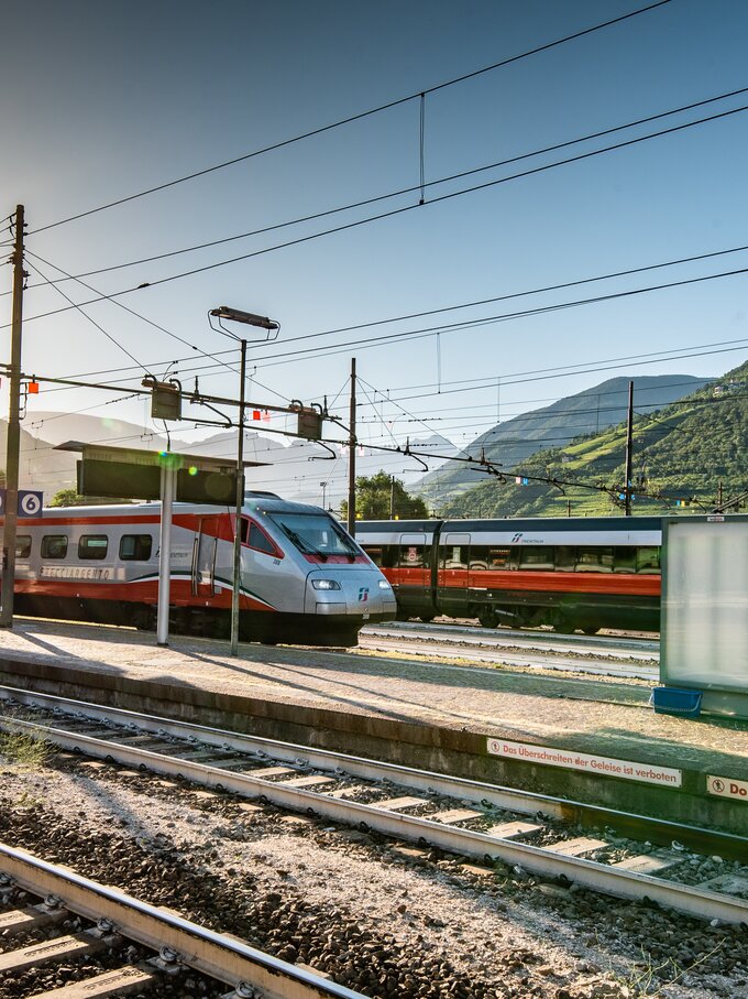 Zugbahnhof Bozen - Schnellzug | © IDM Südtirol-STA/Manuela Tessaro