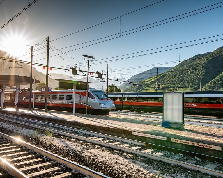 Zugbahnhof Bozen - Schnellzug | © IDM Südtirol-STA/Manuela Tessaro