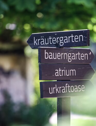 Wegschild Nachhaltigkeit | © Eggental