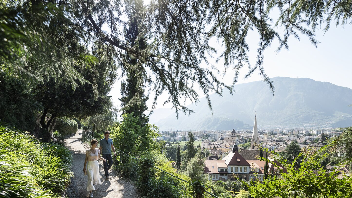 Walk on the Oswald Promenade - Bolzano | © Alex FIlz