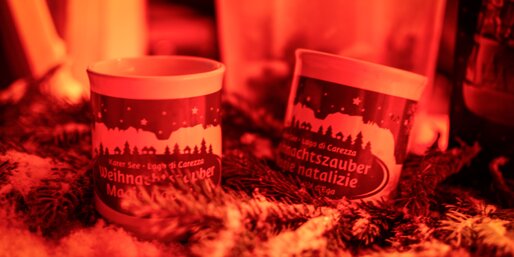 Weihnachtszauber Tassen für Heißgetränk | © Alexandra Näckler