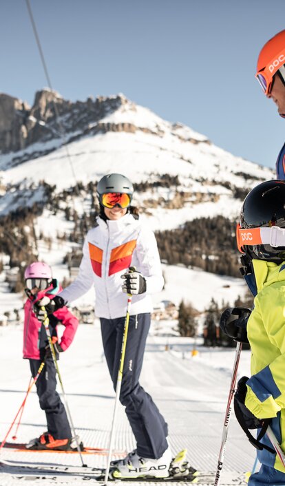 Familien auf Skipiste in Carezza | © IDM Südtirol/Alex Filz