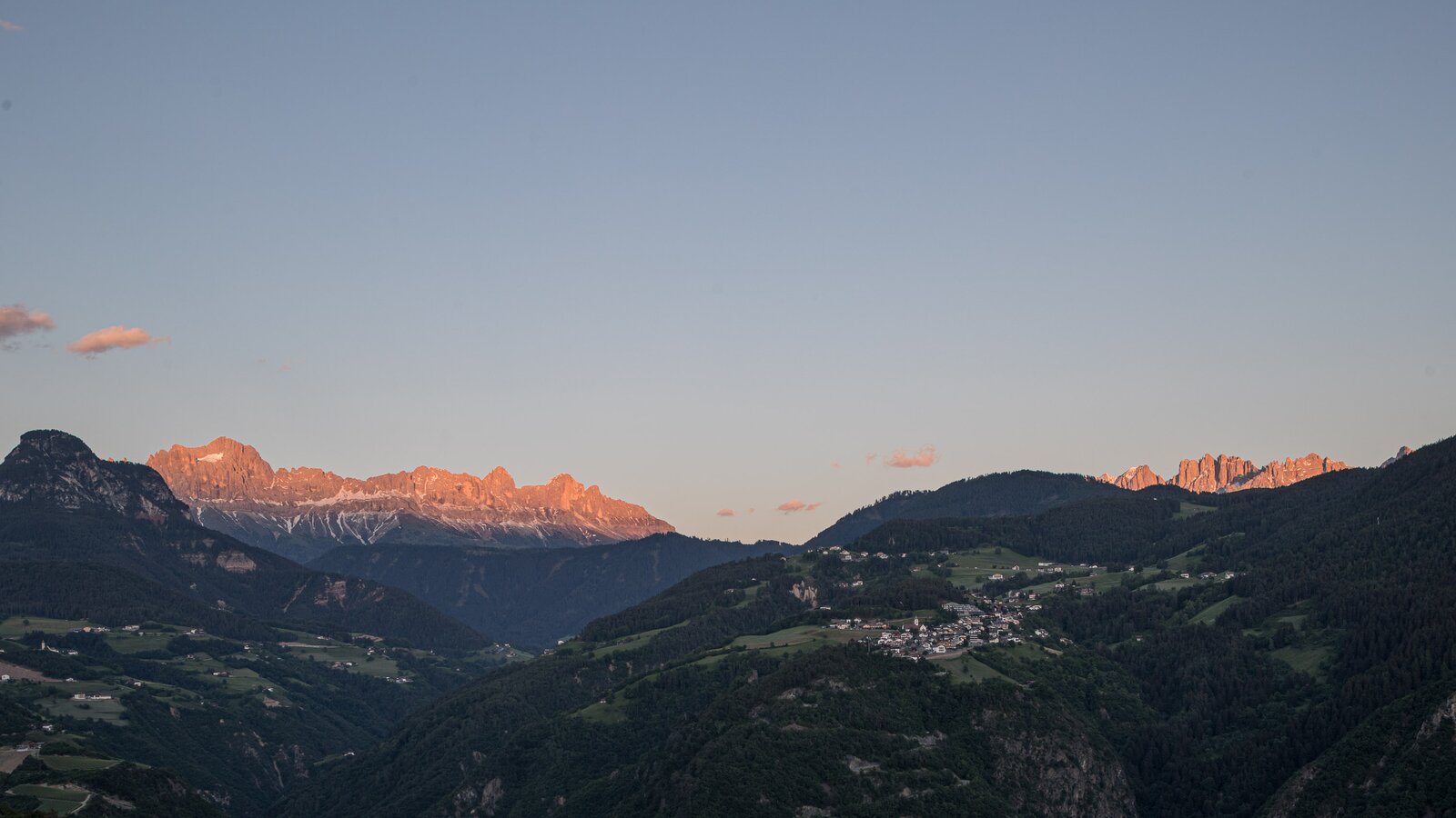 Rosengarten and Latemar evening mood Collepietra/Steinegg | © Alfred Tschager