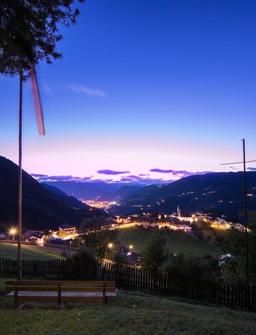 View of Steinegg village in the evening | © TV Steinegg/Alfred Tschager