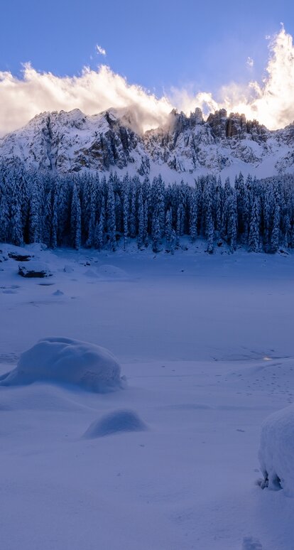 Lake Carezza Latemar winter snow | © Valentin Pardeller