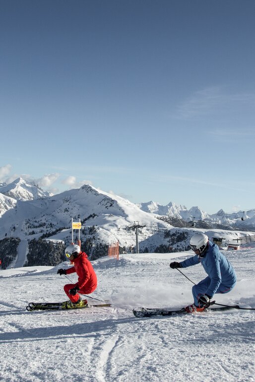 Two skiers on the Zangen Slope - Obereggen | © Paolo Codeluppi