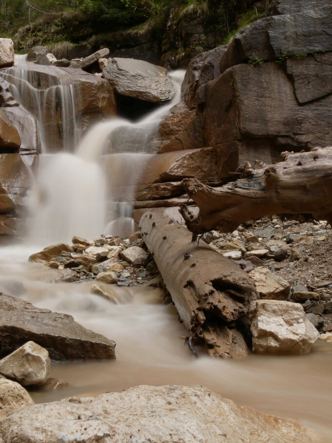 River in the Bletterbach | © Geoparc Bletterbach/Christian Weber