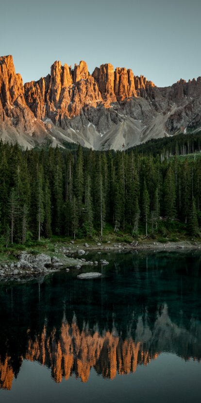 Evening sun Latemar Lake Carezza | © Gabriel Eisath