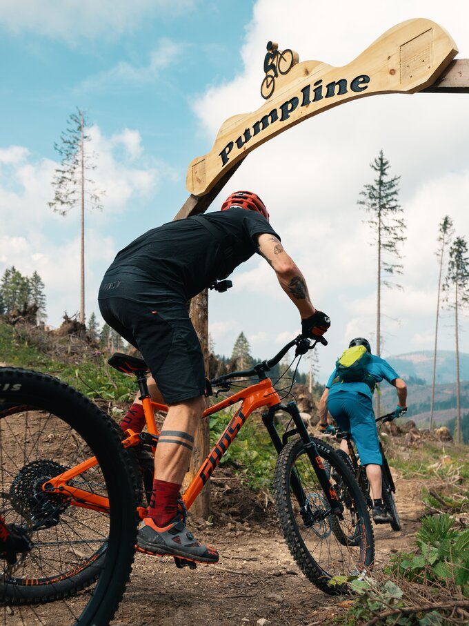 Einfahrt zur Carezza Pumpline | © Carezza Dolomites/StorytellerLabs