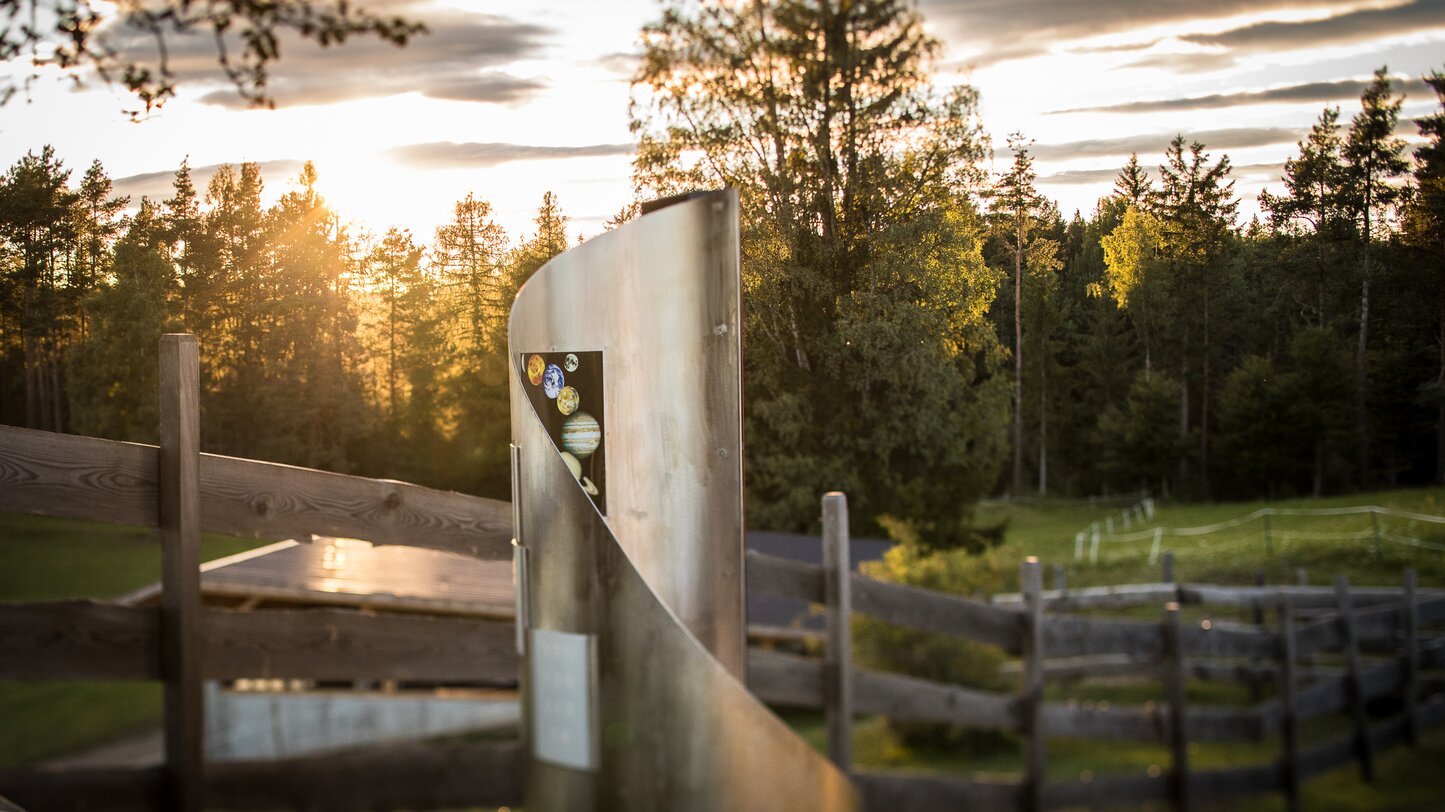 Planet path at sunset in Steinegg | © Alfred Tschager