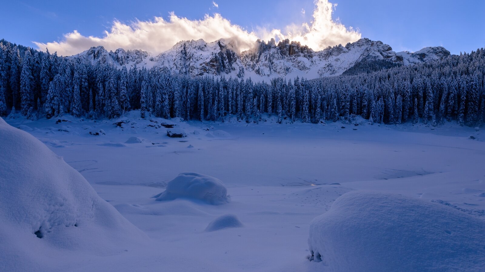 Lake Carezza Latemar winter snow | © Valentin Pardeller